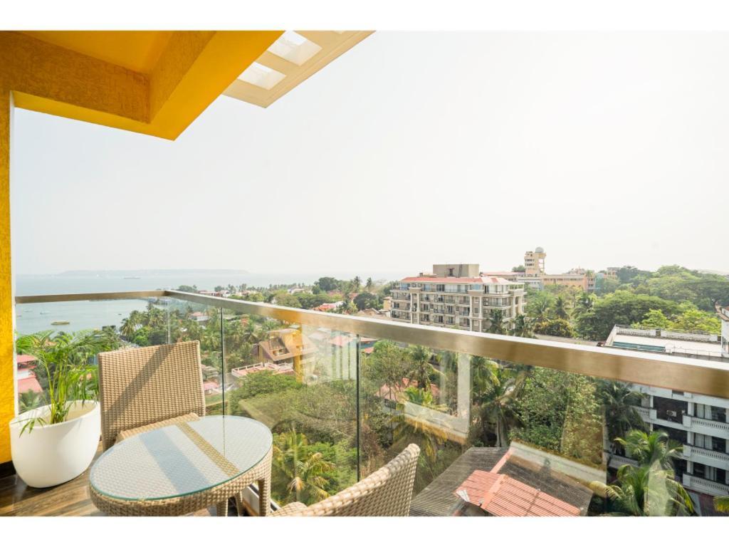 Bloom Hotel - Dona Paula Panaji Habitación foto